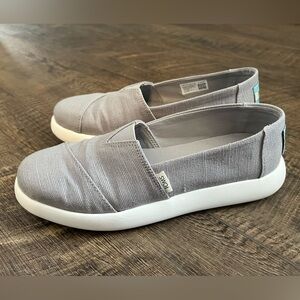 TOMS Women's Gray Slip-On Shoes